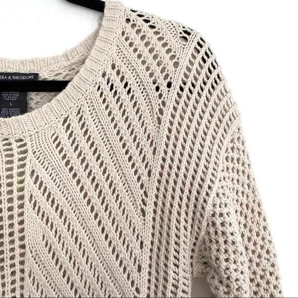 Chelsea & Theodore Beige Cream Open Knit 3/4 Sleeve Crewneck Round Hem Sweater - Picture 2 of 7